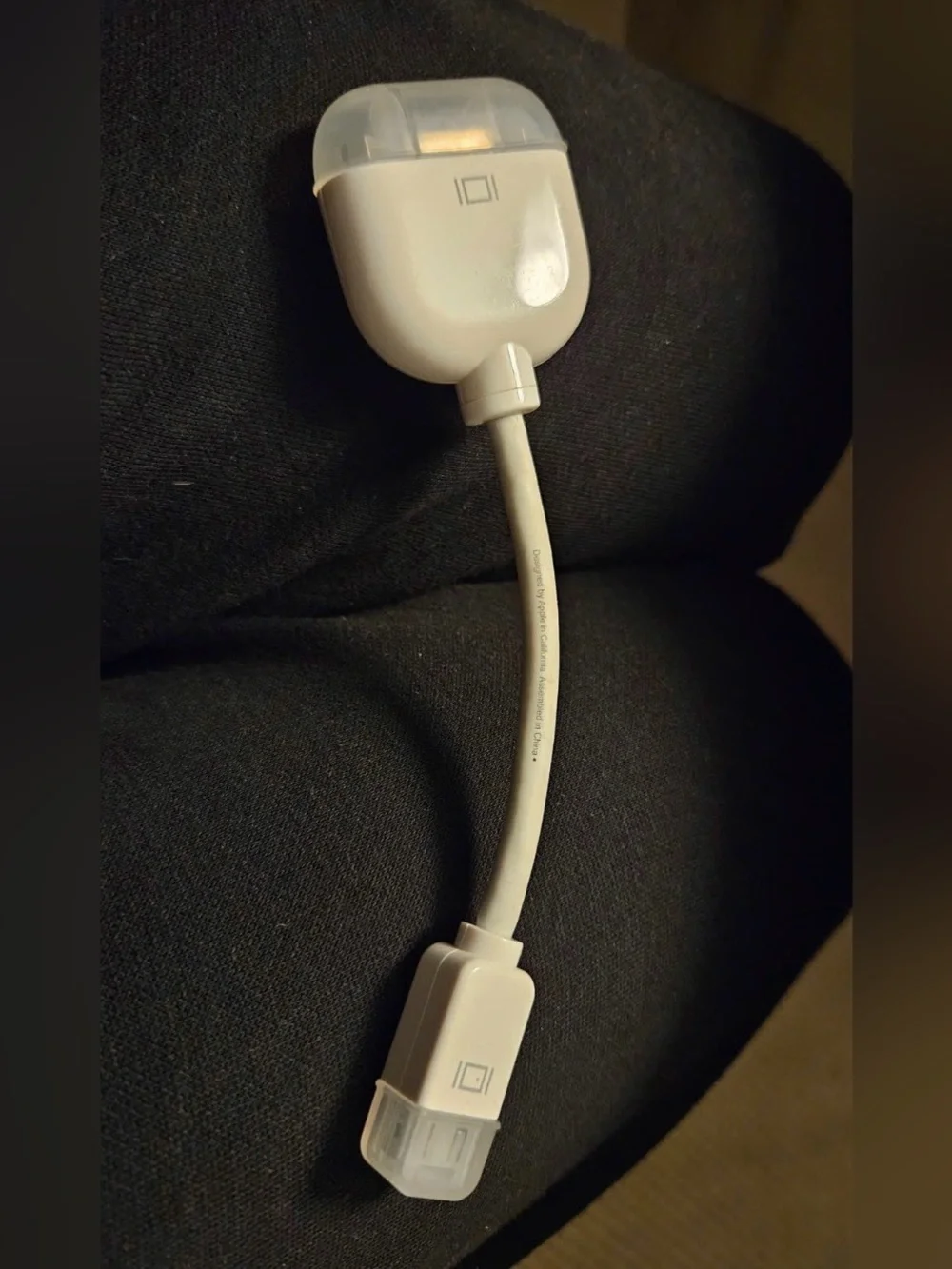 Apple mini DVI to VGA Adapter OBO